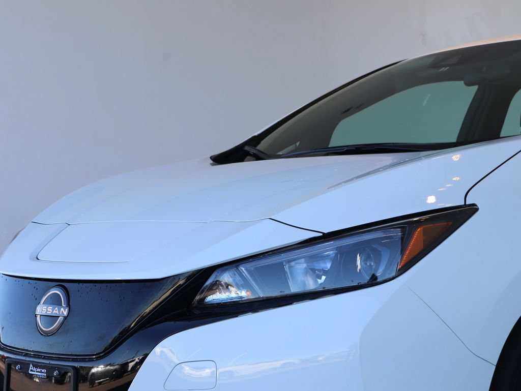 Used 2025 Nissan Leaf S FWD image 13