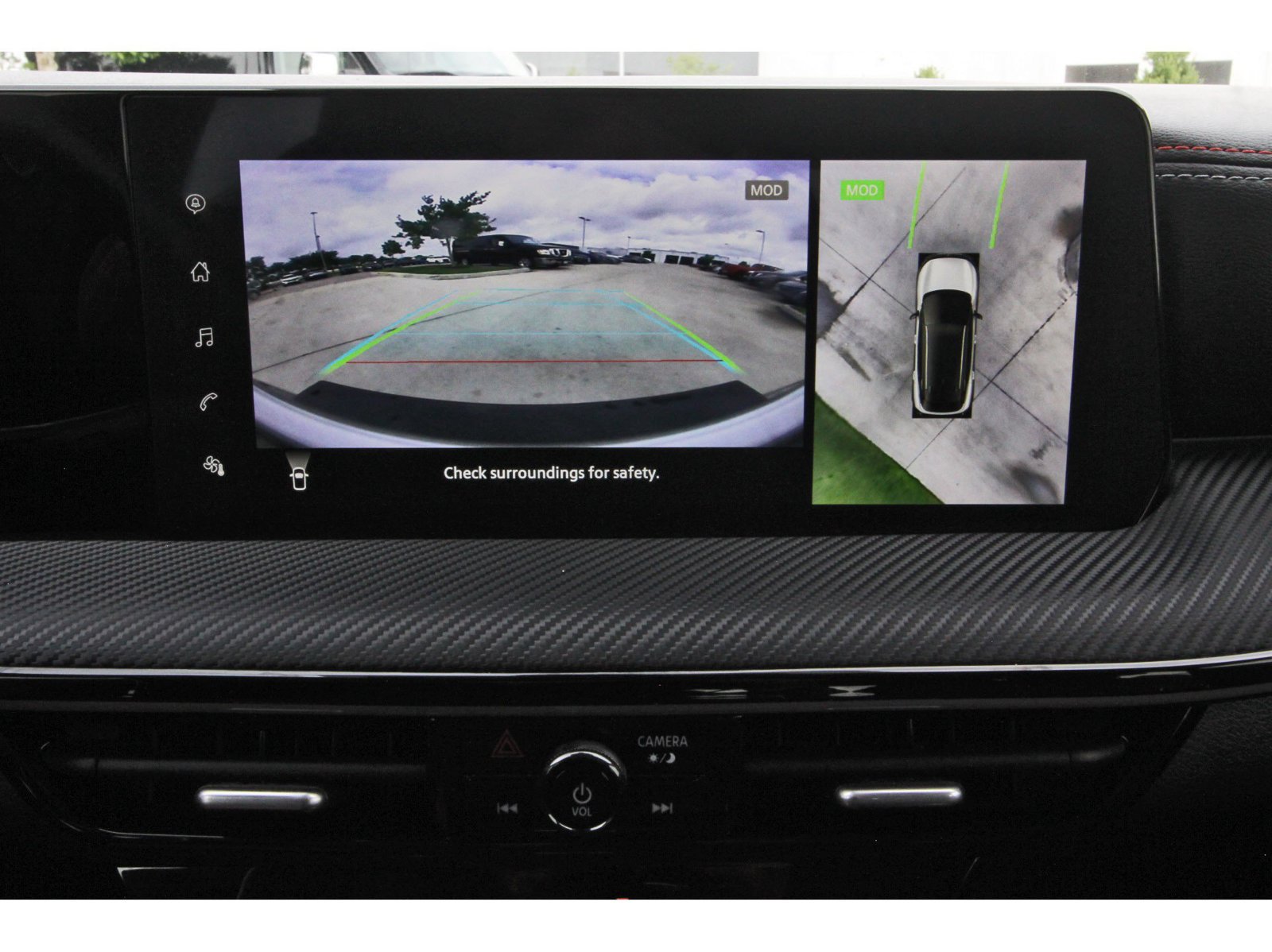Used 2025 Nissan Kicks SR AWD/4WD image 25