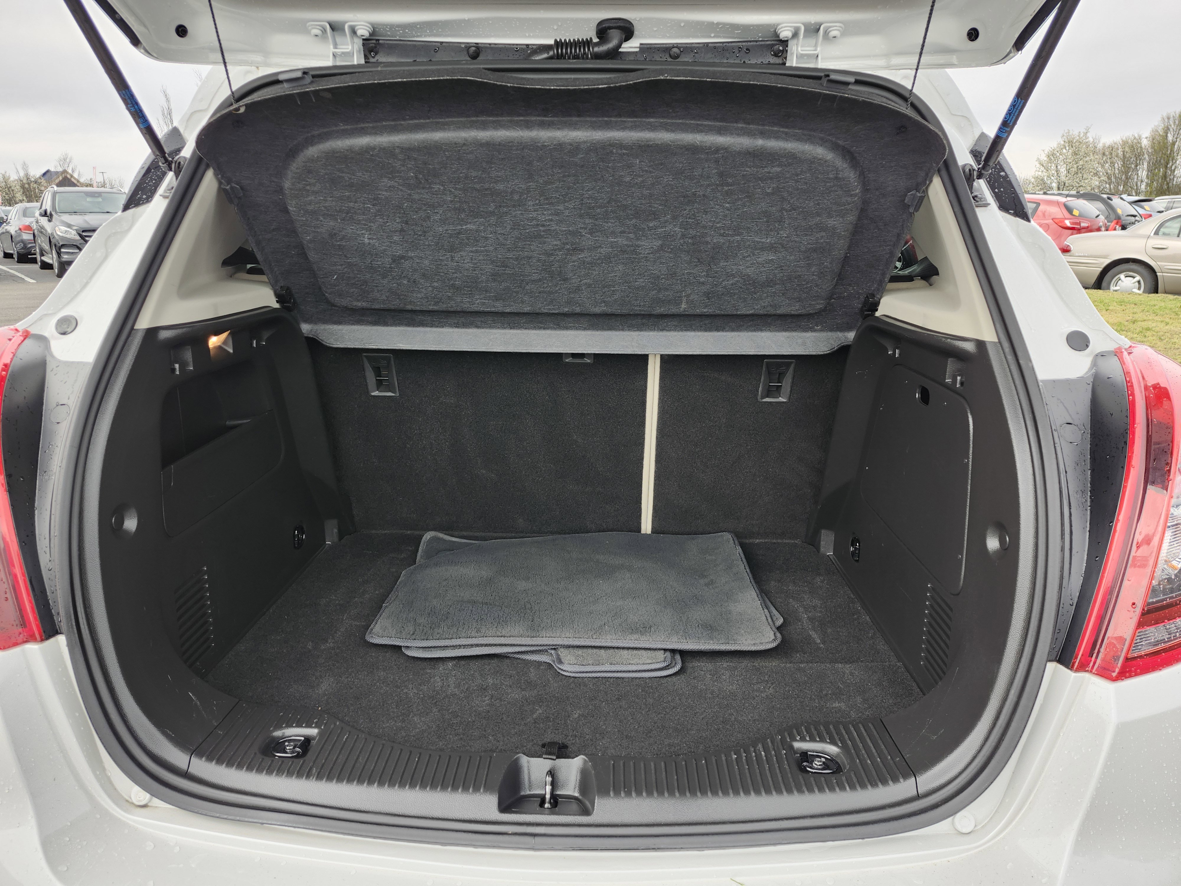 Used 2020 Buick Encore Essence AWD/4WD image 22