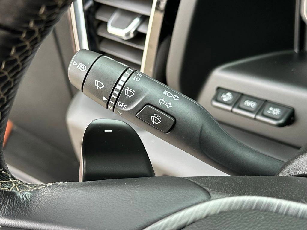 Used 2025 GMC Sierra 1500 Denali Ultimate image 39