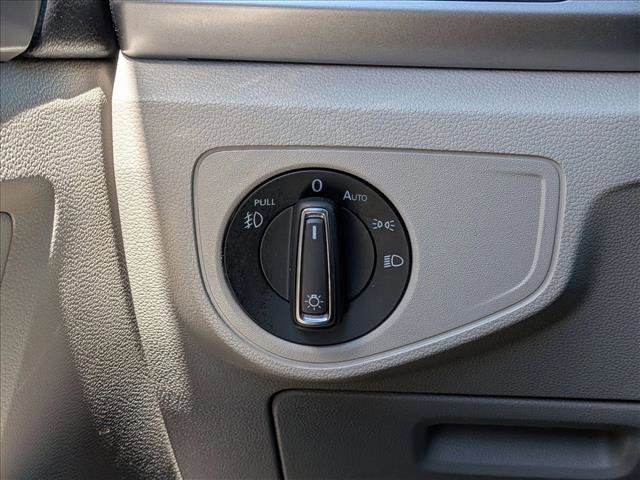 Used 2018 Volkswagen Atlas SEL Premium AWD/4WD image 17