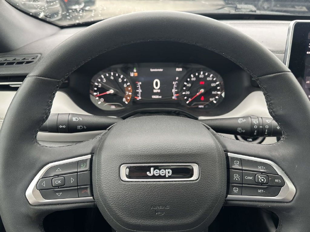 Used 2023 Jeep Compass Limited w/ Sun and Sound Group AWD/4WD image 22