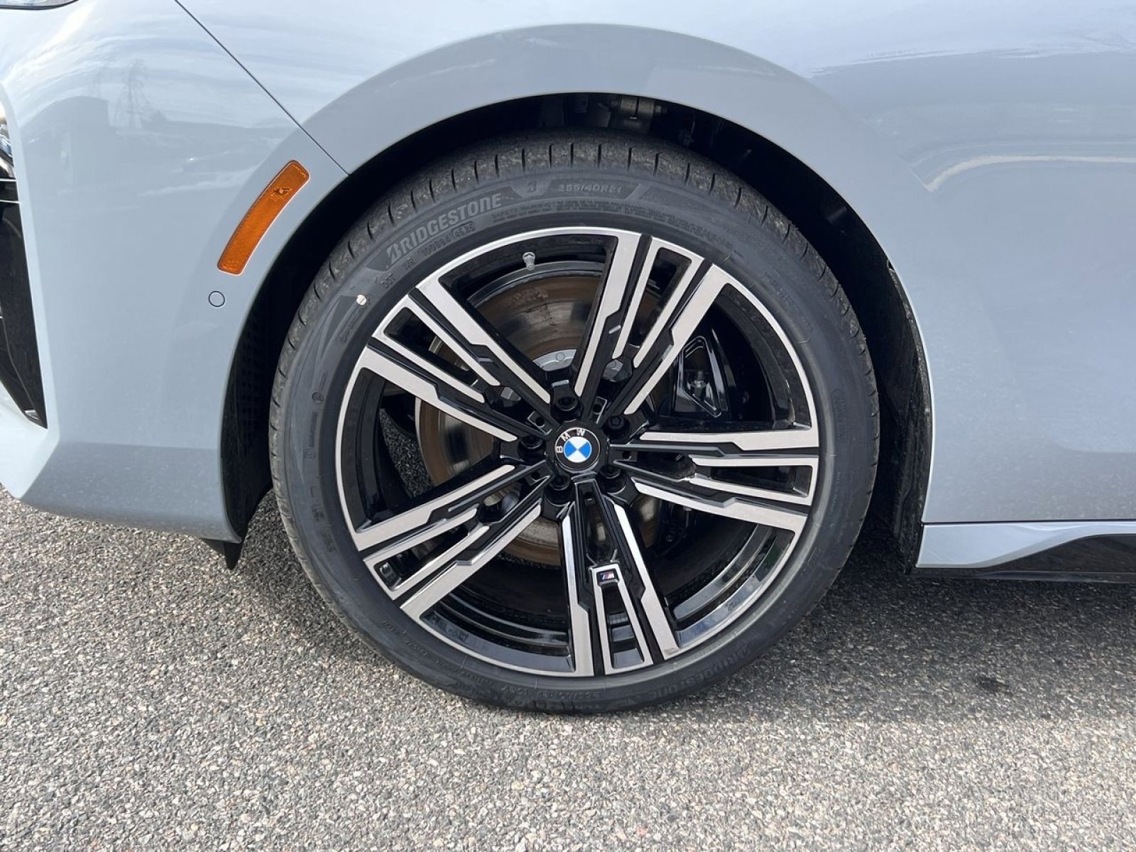New 2026 BMW 760i xDrive w/ Executive Package image 9