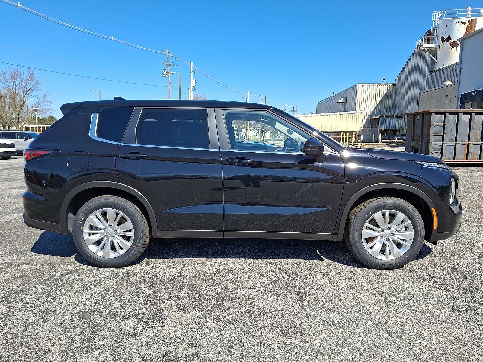 New 2026 Mitsubishi Outlander ES AWD/4WD image 9