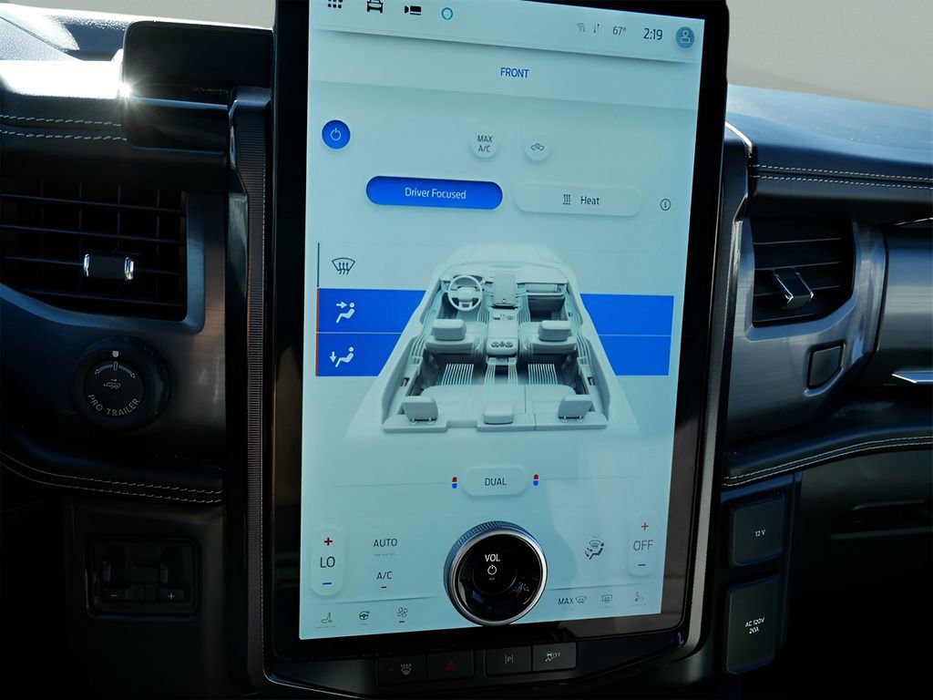 Used 2023 Ford F150 Lightning Platinum image 23