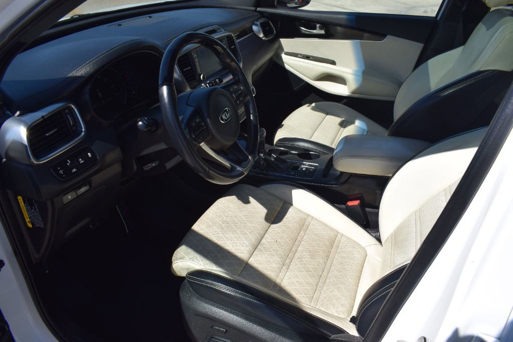 Used 2017 Kia Sorento SX FWD image 8