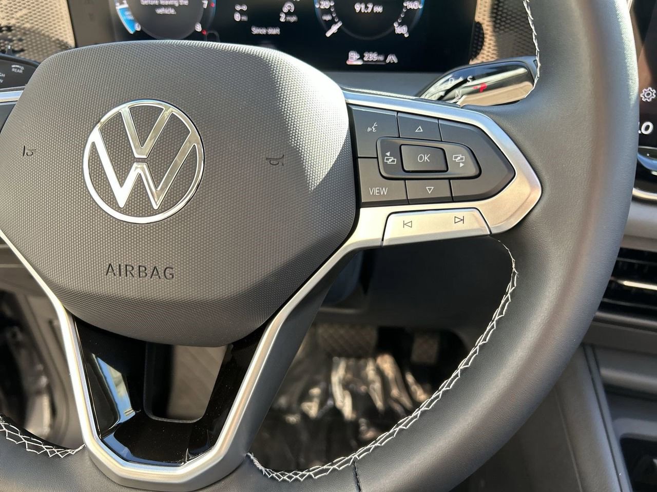 New 2026 Volkswagen Tiguan SE image 21