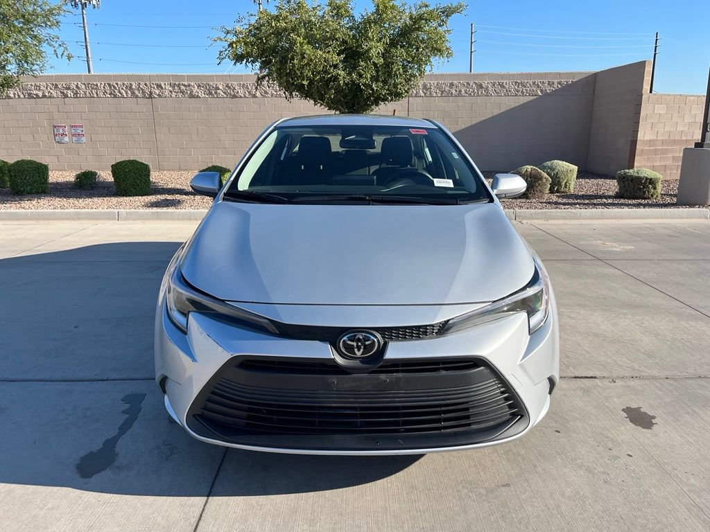 Used 2026 Toyota Corolla LE FWD image 3