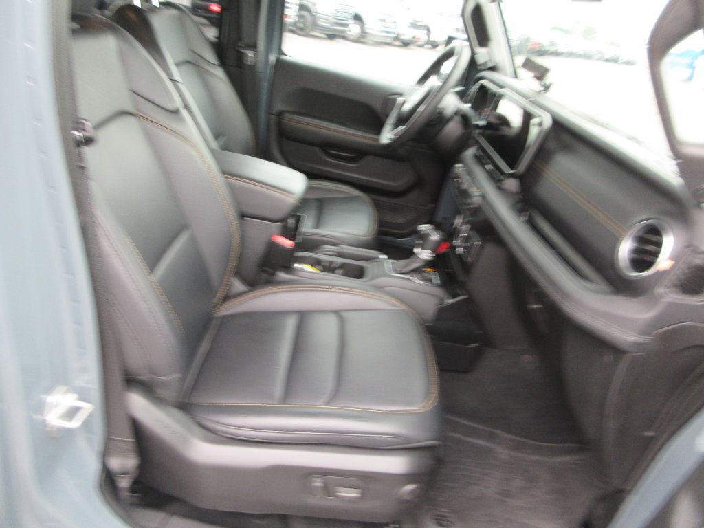 Used 2025 Jeep Gladiator Overland AWD/4WD image 20