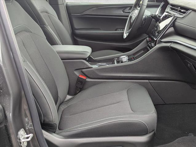 New 2025 Jeep Grand Cherokee Laredo X w/ Luxury Tech Group I image 21