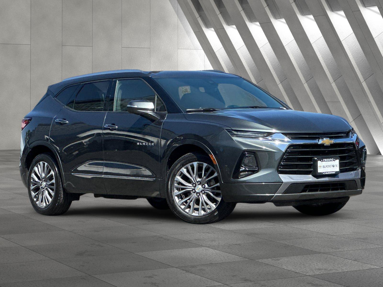 Used 2020 Chevrolet Blazer Premier w/ Driver Confidence II Package FWD image 1