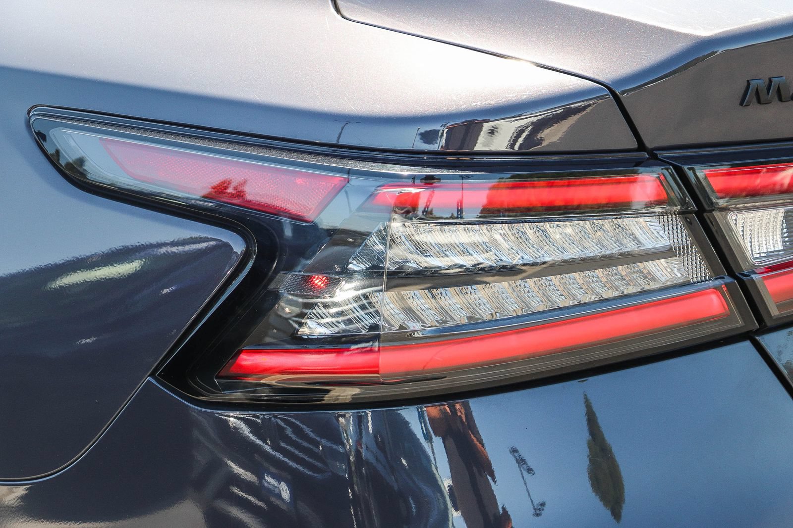 Used 2021 Nissan Maxima Platinum w/ 40th Anniversary Package FWD image 9