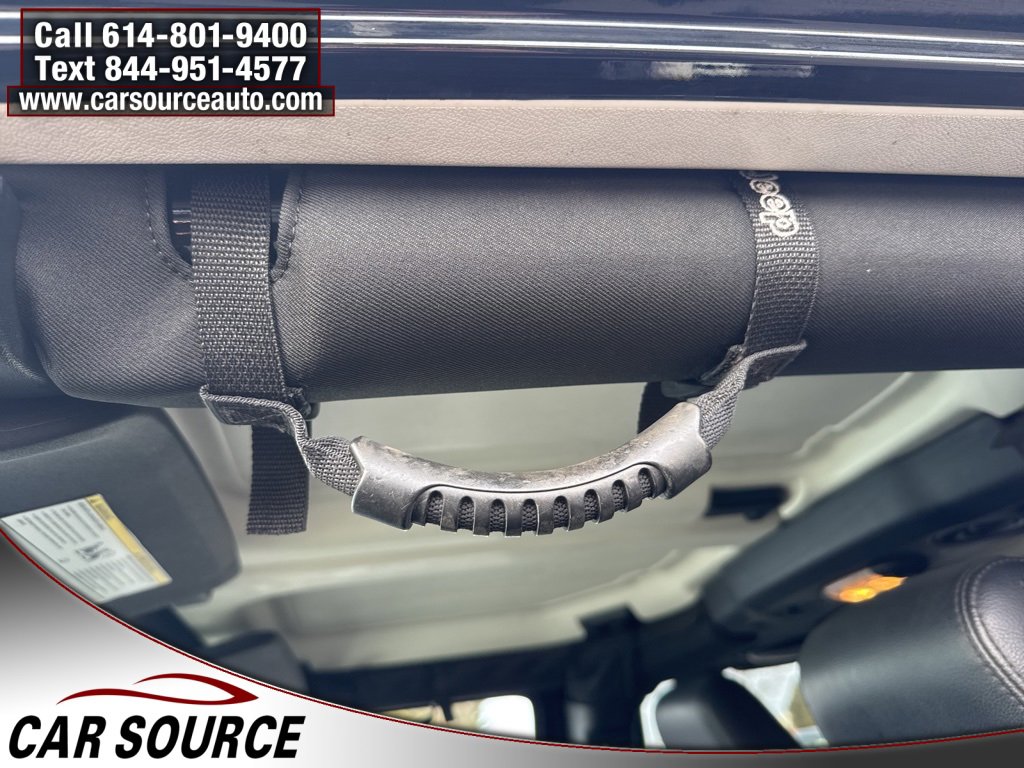 Used 2014 Jeep Wrangler Unlimited Sahara image 19