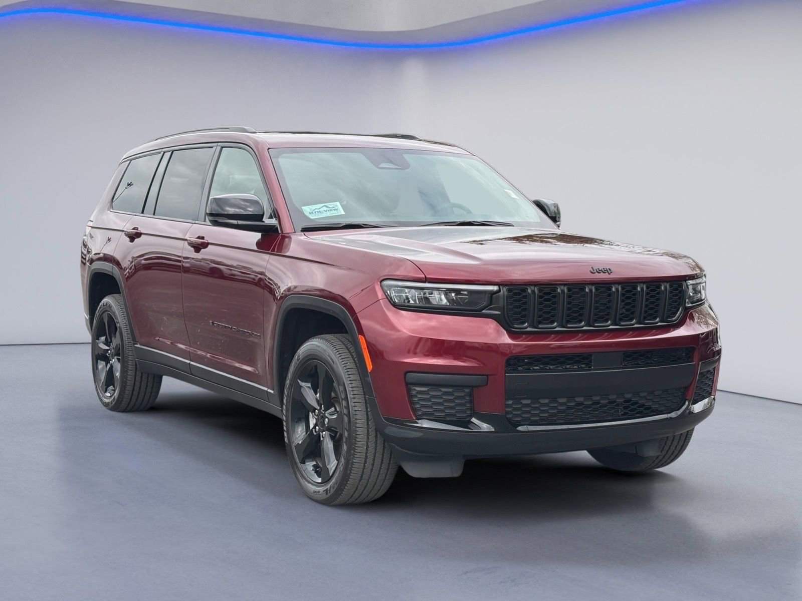 Used 2025 Jeep Grand Cherokee L Altitude AWD/4WD image 10