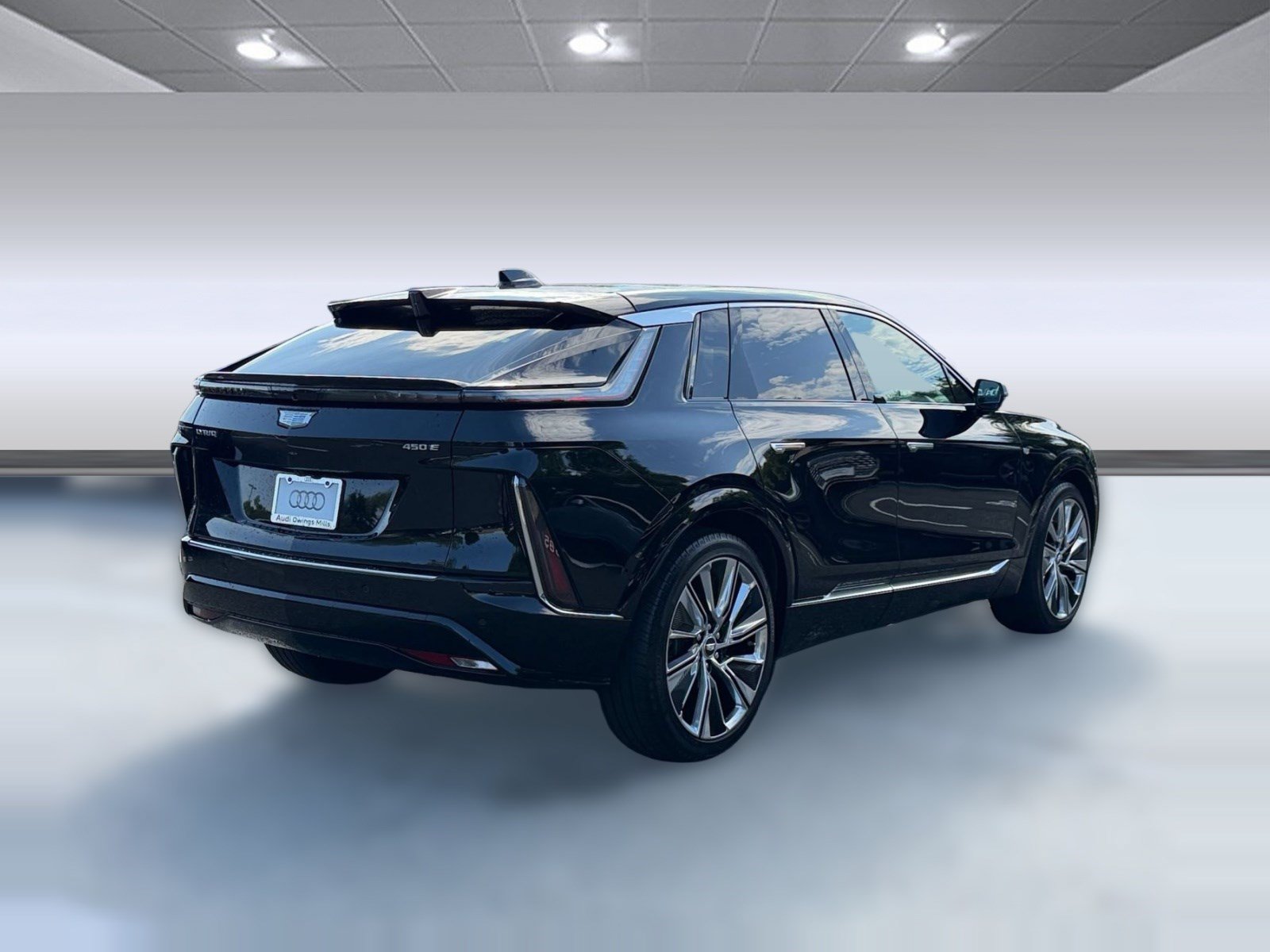 Used 2023 Cadillac Lyriq 2WD image 9
