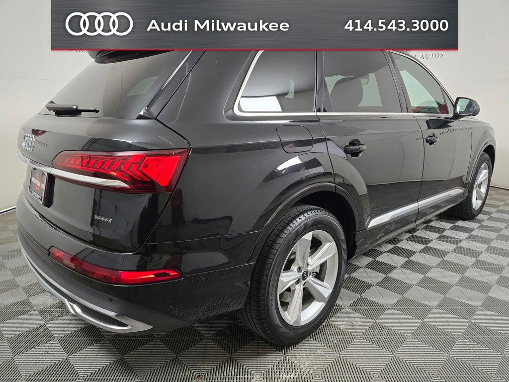 Used 2023 Audi Q7 2.0T Premium w/ Convenience Package AWD/4WD image 4
