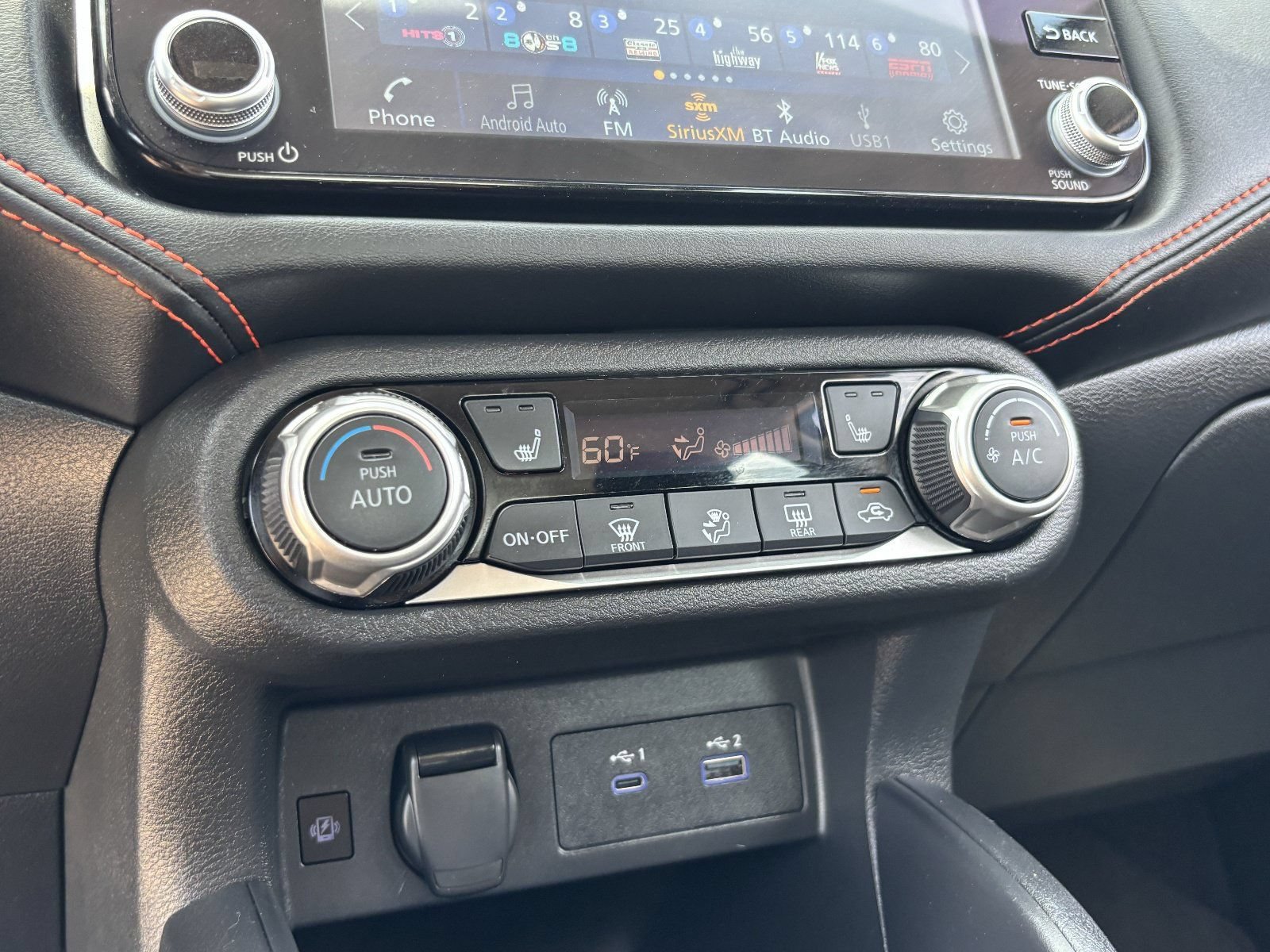 Used 2025 Nissan Versa SR FWD image 24
