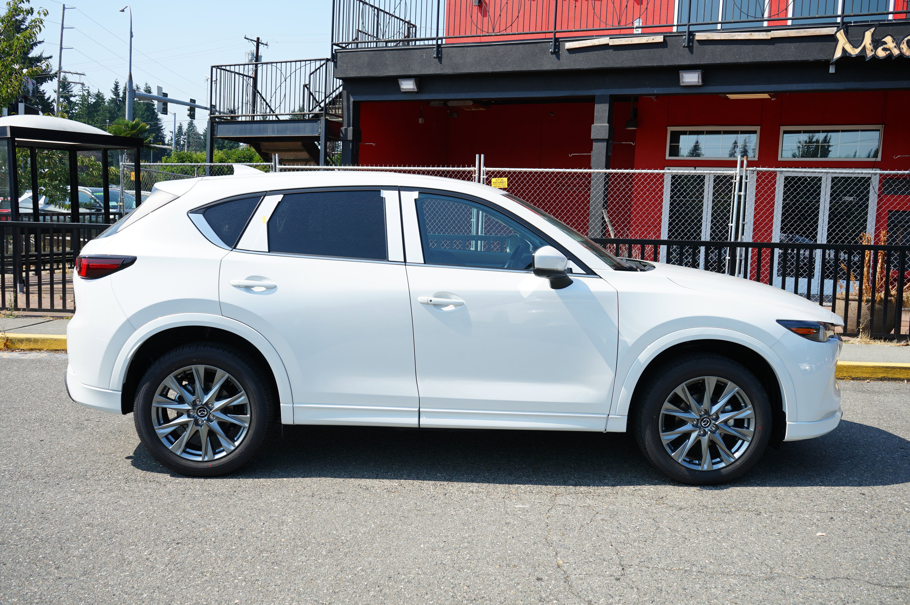 New 2025 MAZDA CX-5 AWD 2.5 S w/ Premium Plus Pkg image 2
