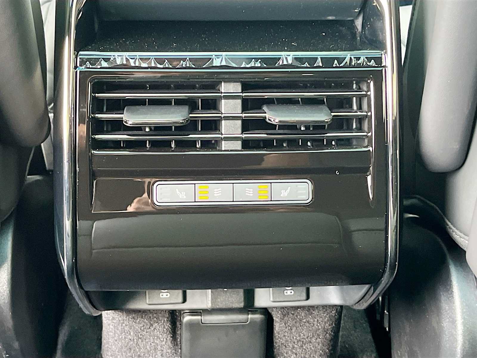 New 2026 Land Rover Range Rover Sport Dynamic SE AWD/4WD image 19