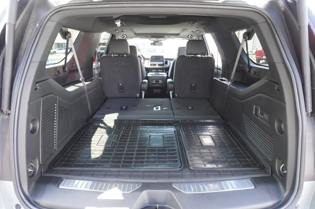 Certified 2024 GMC Yukon XL AT4 w/ AT4 Premium Package AWD/4WD image 9