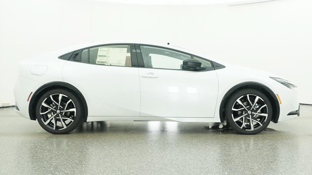 New 2027 Toyota Prius Plug-In Hybrid w/ Limited Premium Package FWD image 27
