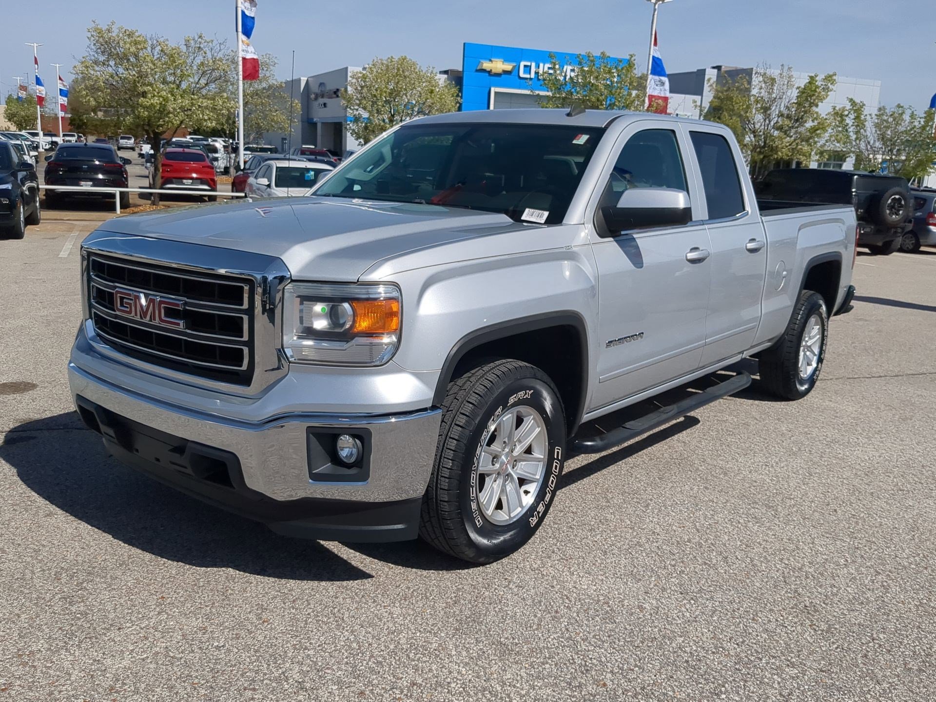 Used 2014 GMC Sierra 1500 SLE w/ SLE Value Package image 4