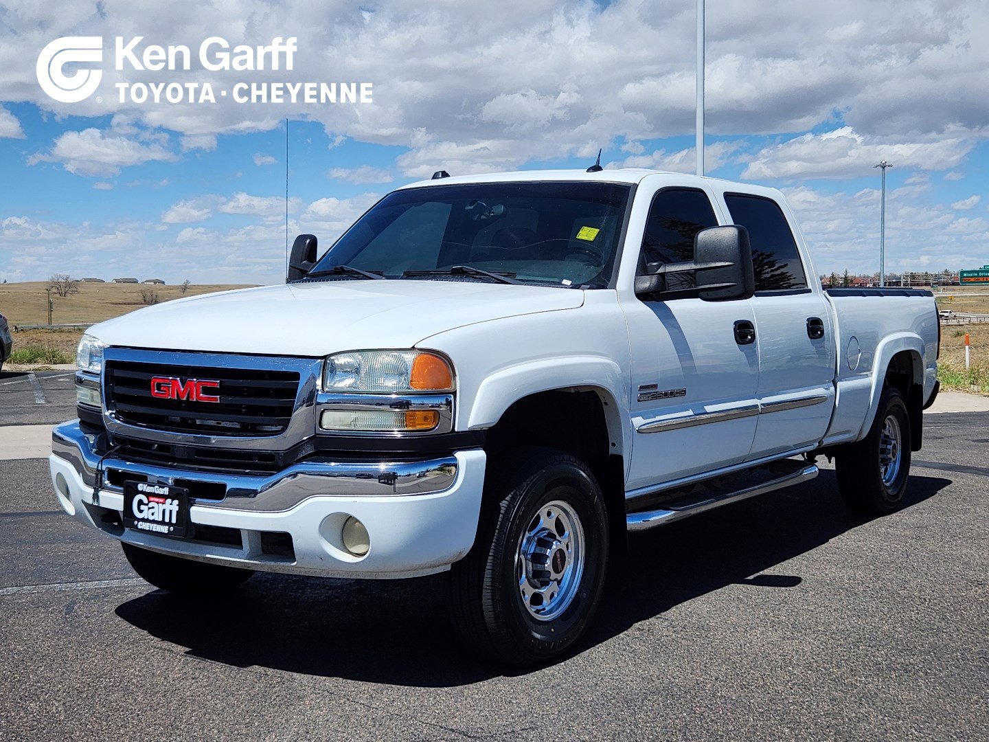 Used 2005 GMC Sierra 2500 SLT w/ Heavy-Duty Power Package AWD/4WD image 1