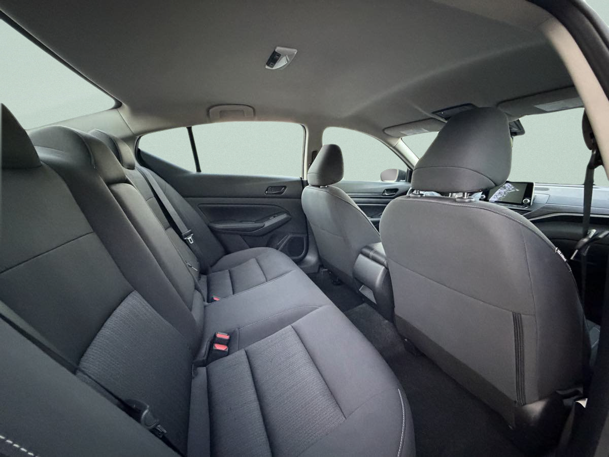 Used 2026 Nissan Altima 2.5 SV FWD image 17