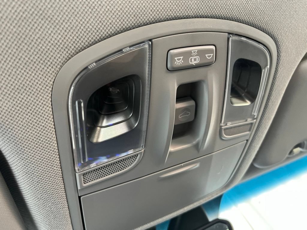 Used 2021 Hyundai Ioniq Limited FWD image 18