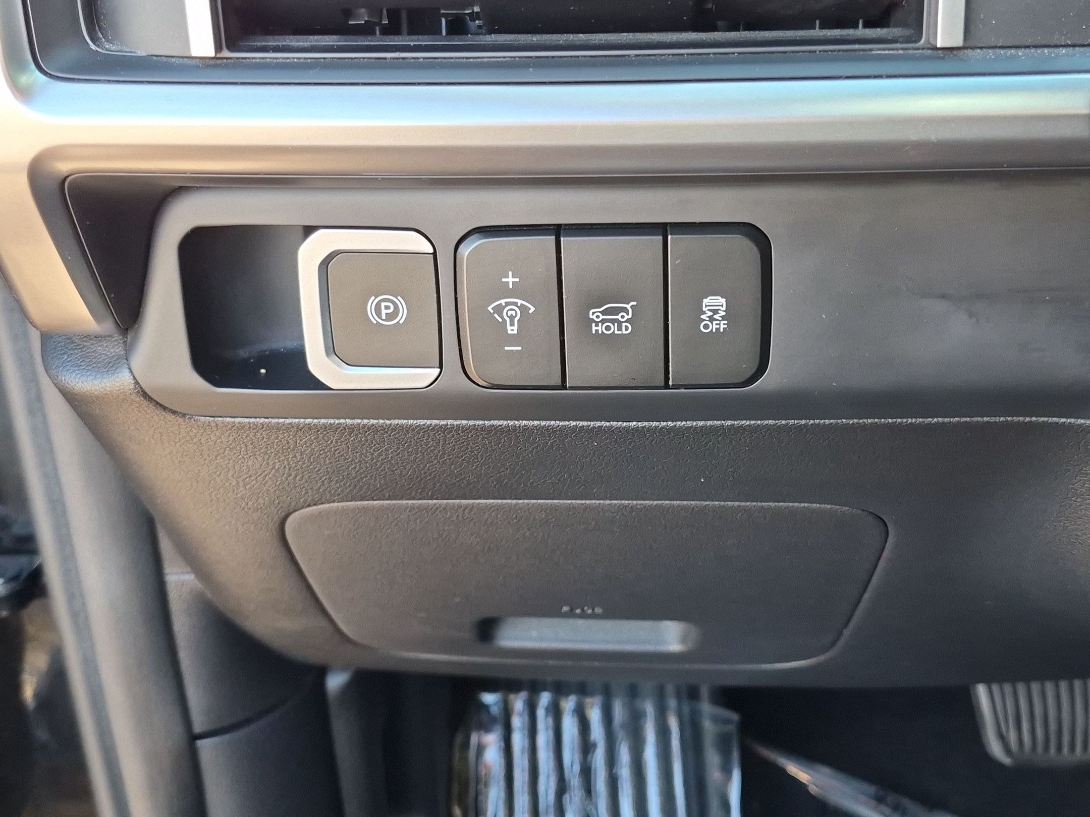 Used 2024 Hyundai Santa Fe SEL FWD image 15