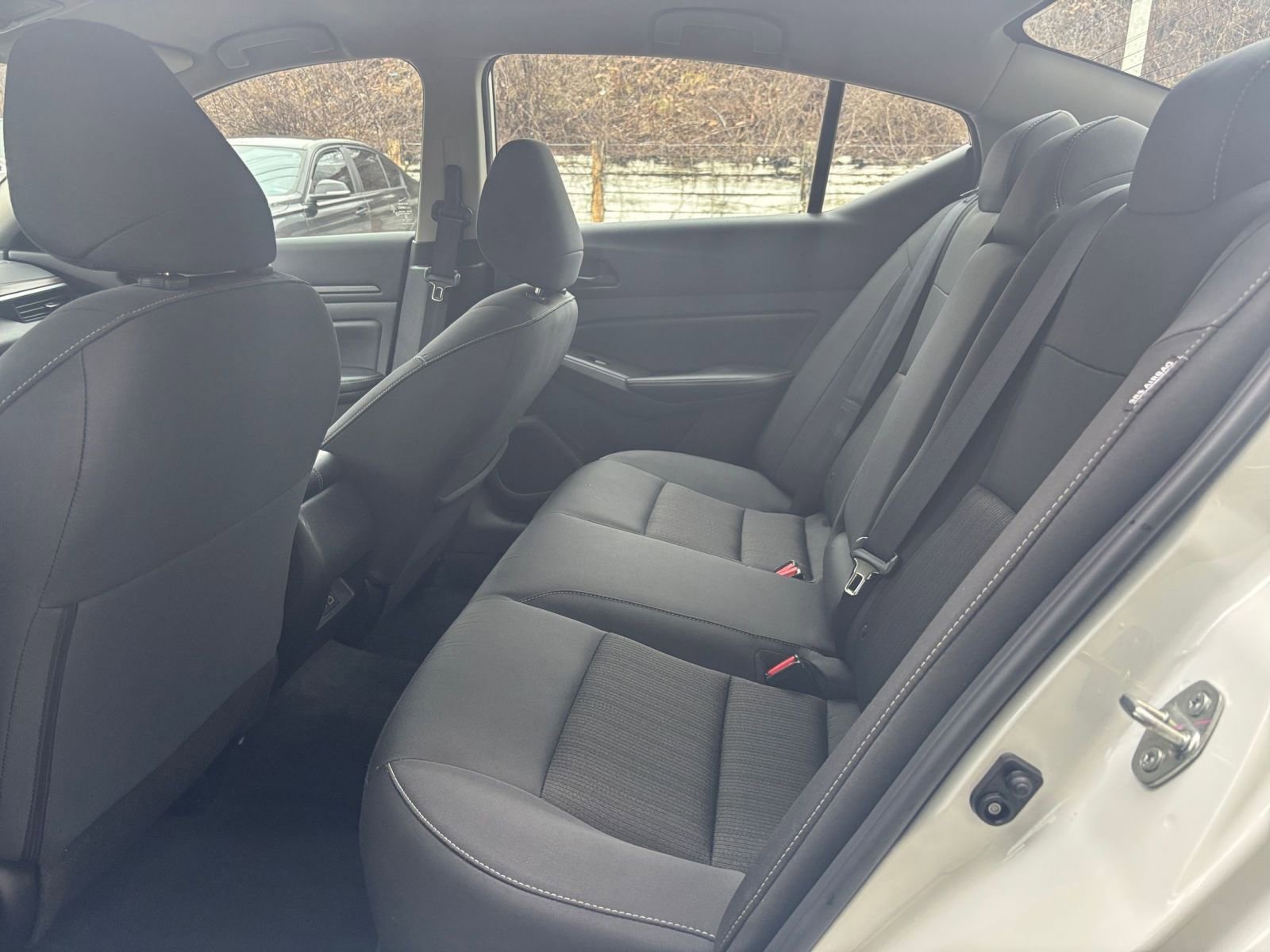 Used 2025 Nissan Altima 2.5 SV FWD image 28