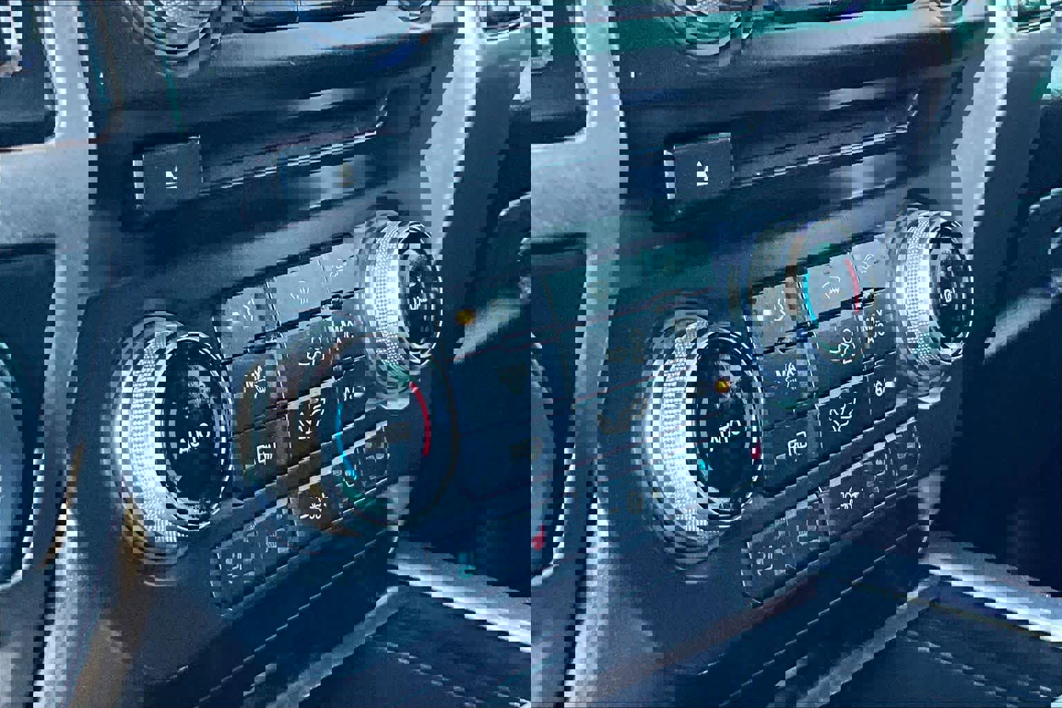 Used 2018 Ford F150 Limited image 32