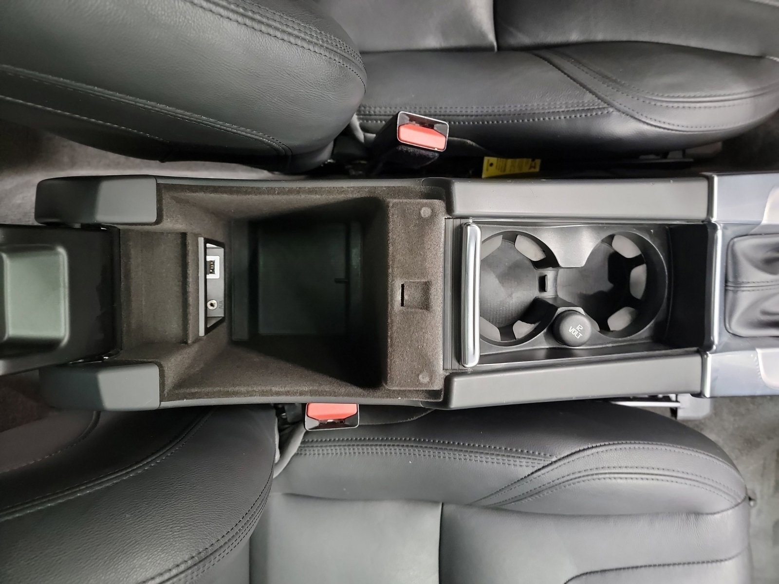 Used 2018 Volvo S60 T5 Inscription Platinum image 29