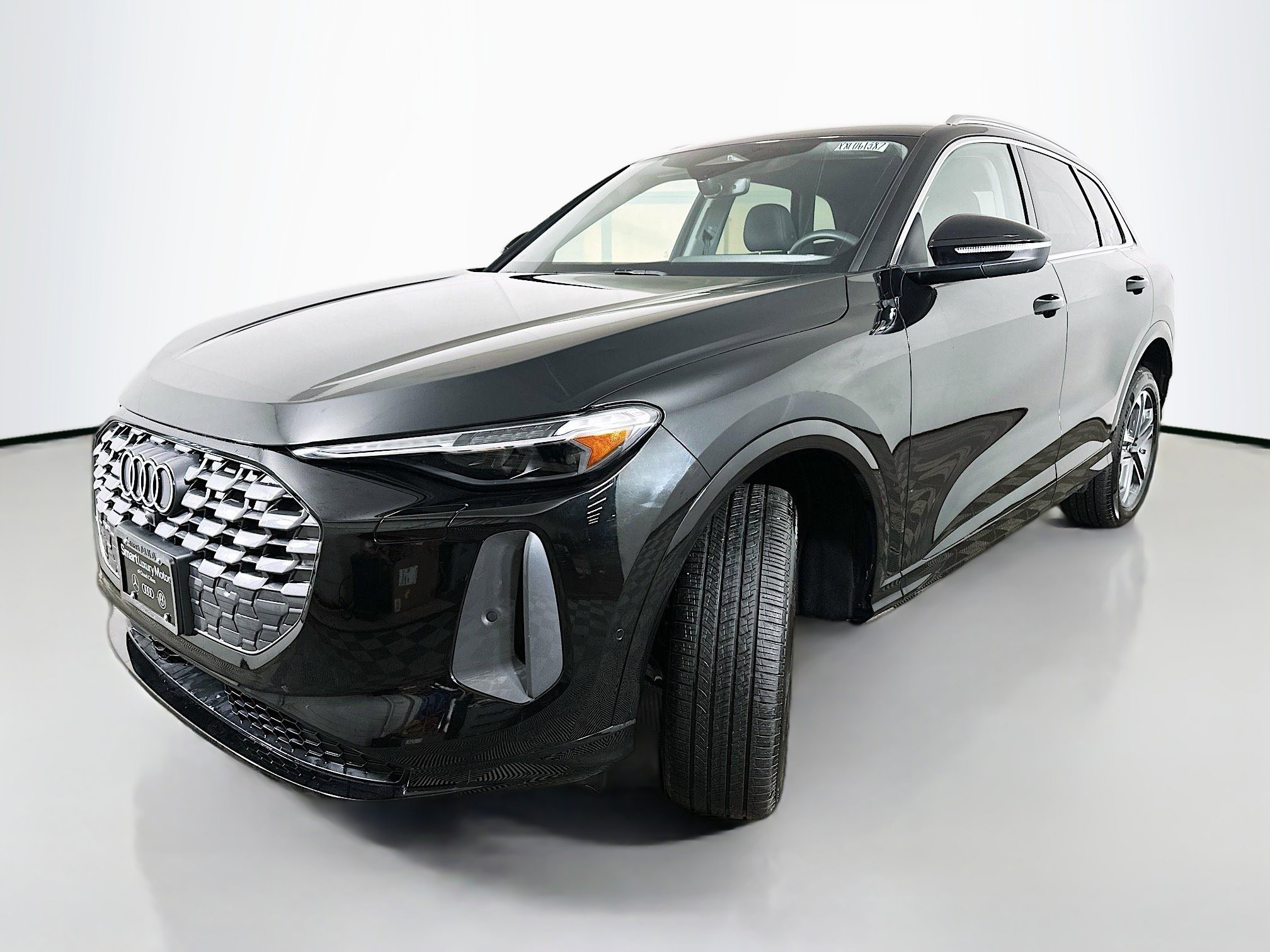 Used 2025 Audi Q5 Premium Plus w/ Premium Plus image 3