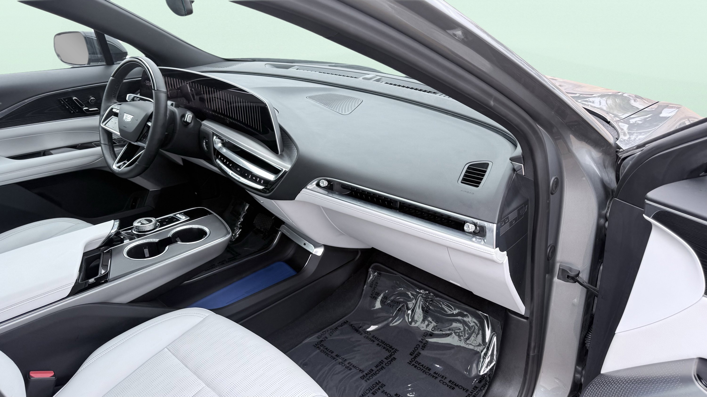 Used 2024 Cadillac Lyriq Luxury image 46