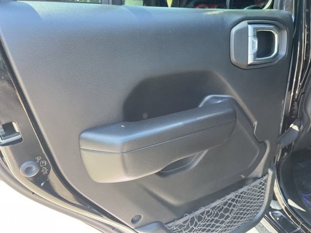 Used 2021 Jeep Wrangler Unlimited Rubicon image 11