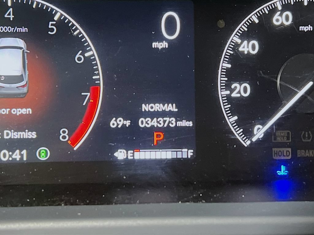 Used 2025 Honda HR-V LX image 11