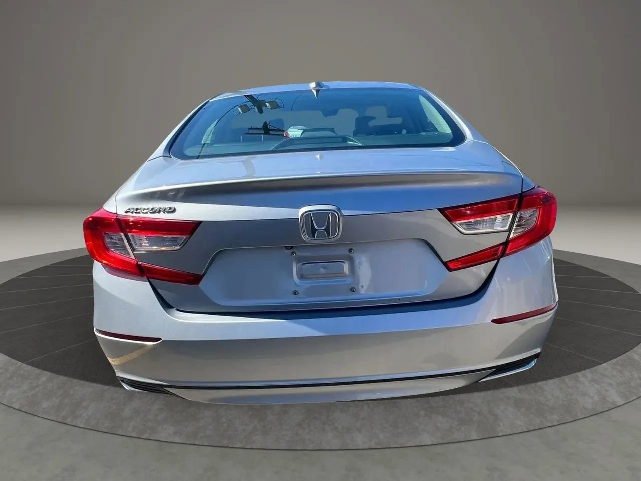 Used 2018 Honda Accord EX image 6