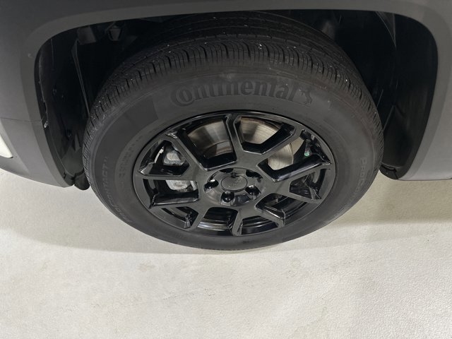 Used 2020 Jeep Renegade Altitude image 11