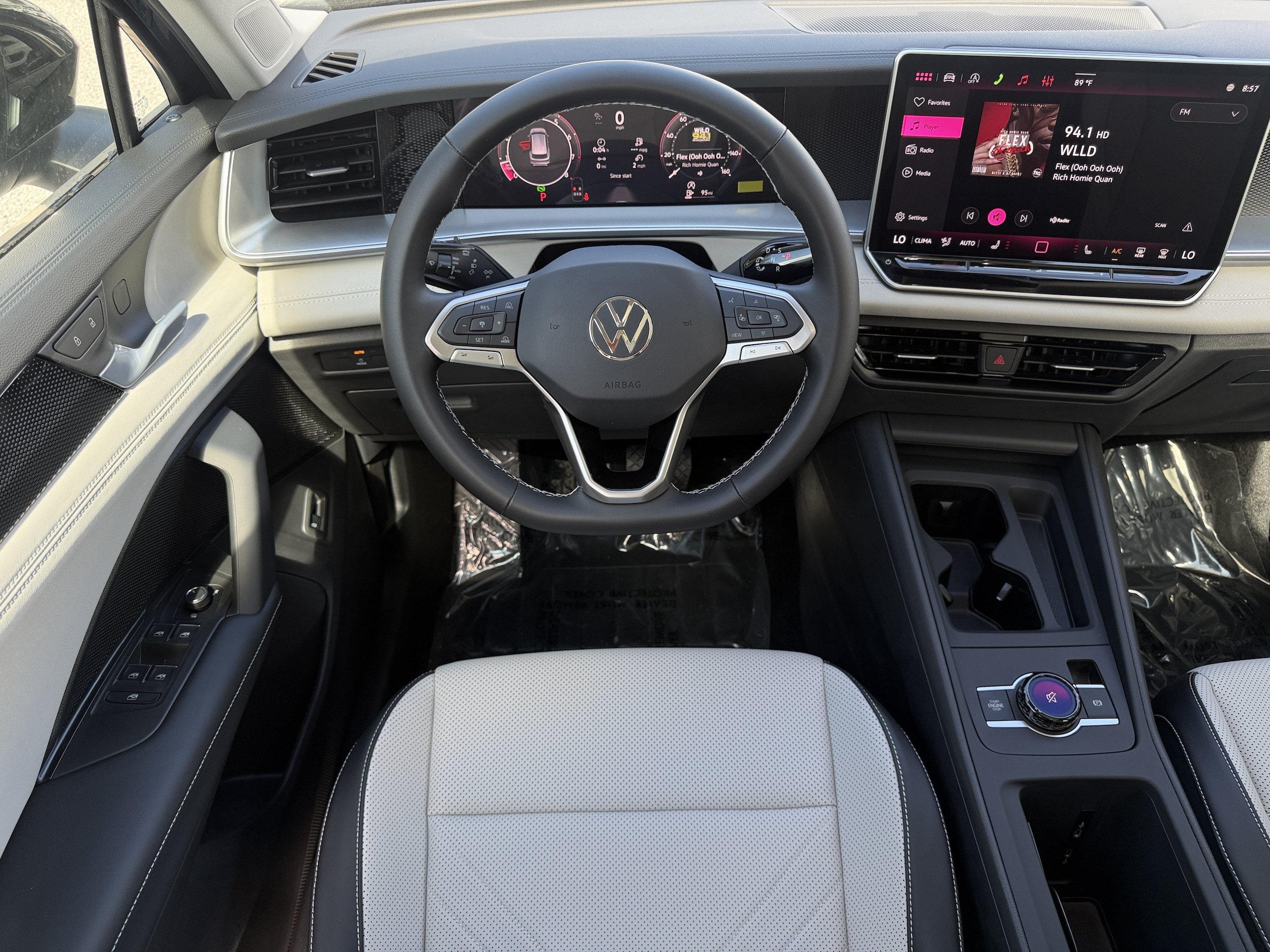 New 2026 Volkswagen Tiguan SE FWD image 15