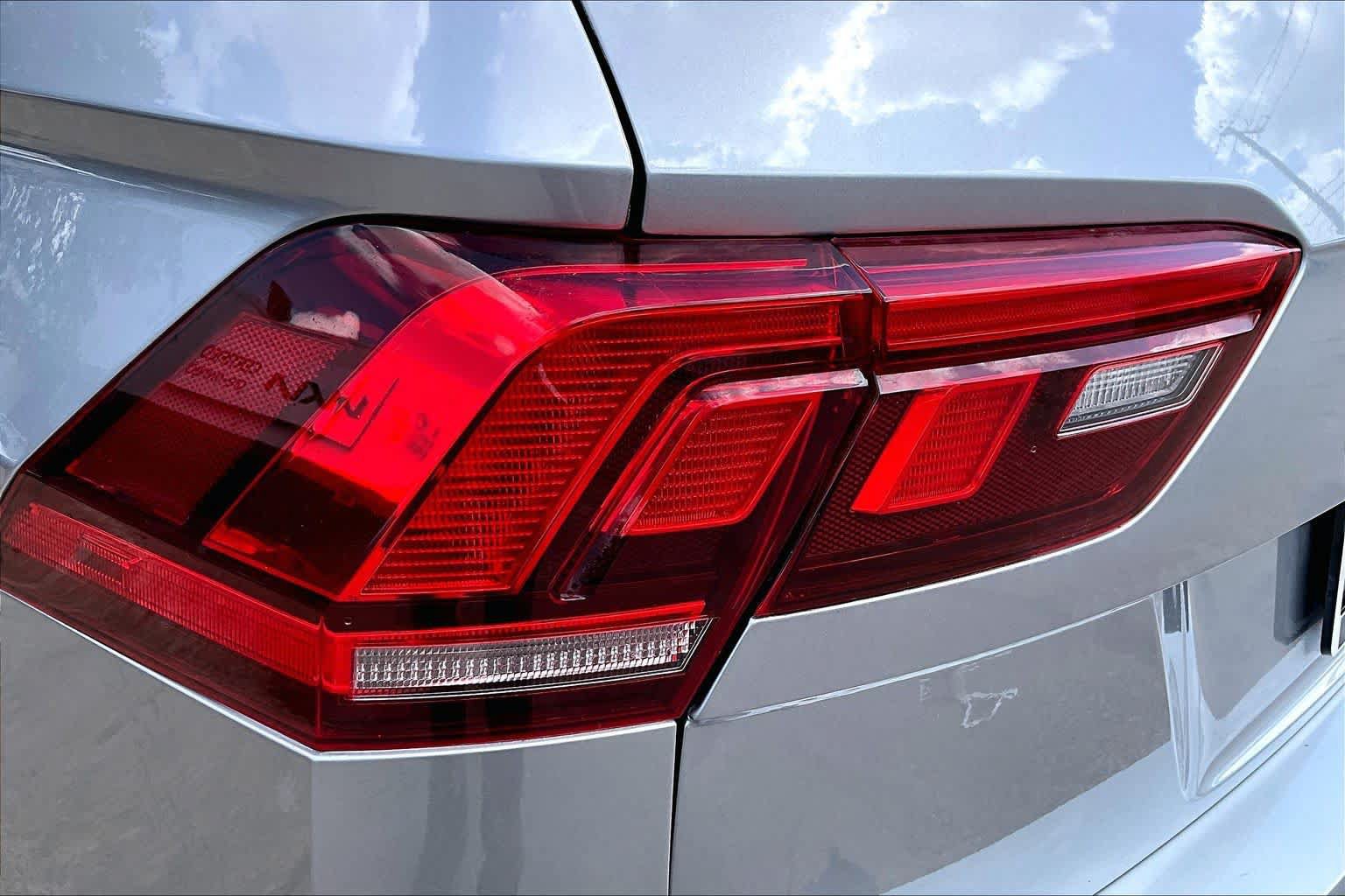Used 2022 Volkswagen Tiguan S FWD image 27