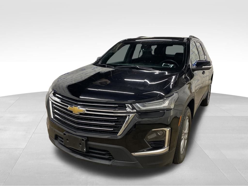 Used 2022 Chevrolet Traverse LT image 2