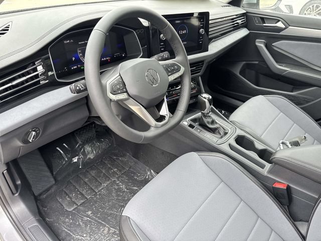 New 2026 Volkswagen Jetta SE FWD image 13