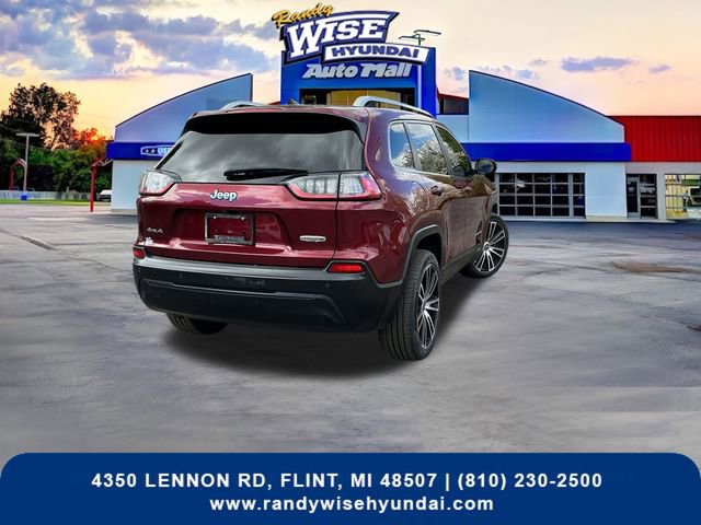 Used 2020 Jeep Cherokee Latitude Plus AWD/4WD image 9