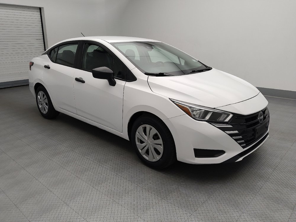 Used 2023 Nissan Versa S FWD image 11