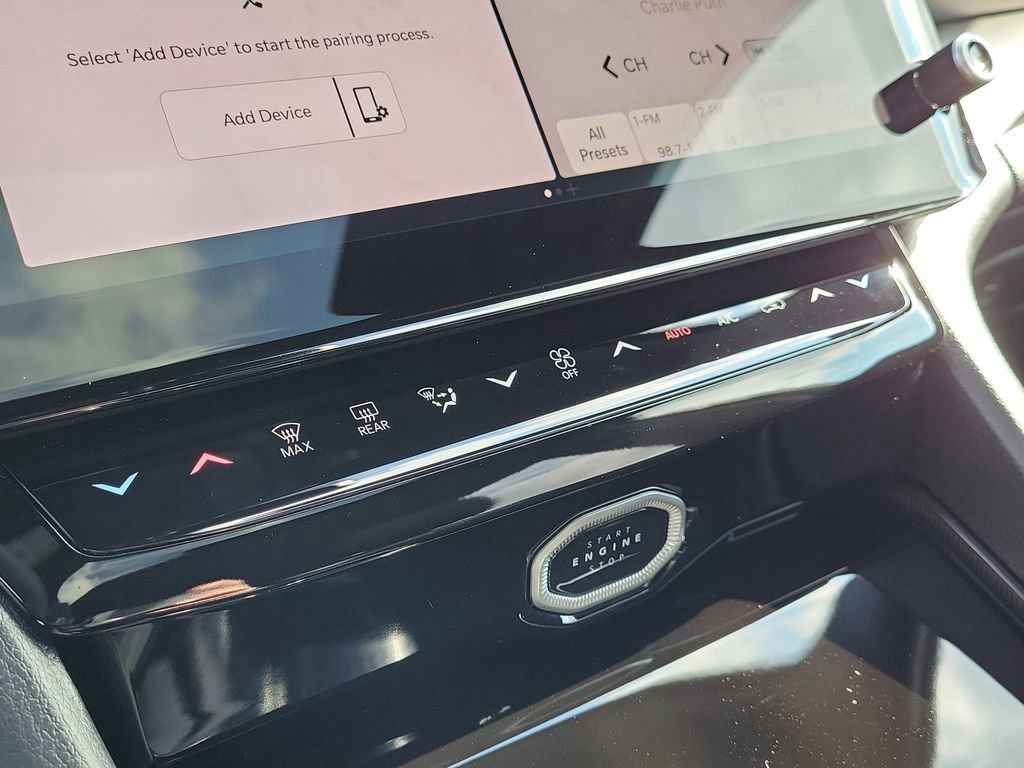 New 2026 Jeep Grand Cherokee Altitude image 32