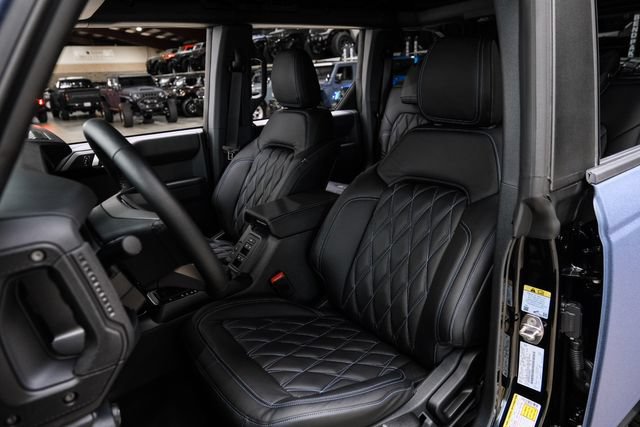 Used 2025 Ford Bronco Badlands AWD/4WD image 14