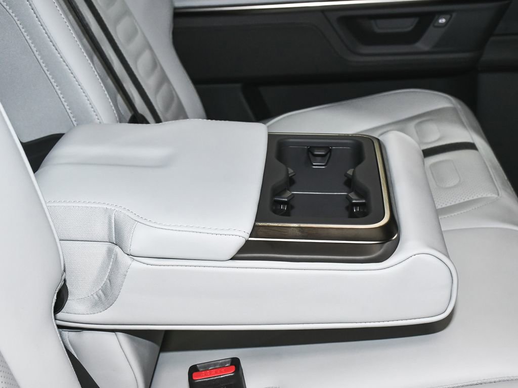 Used 2025 Rivian R1S Adventure image 51