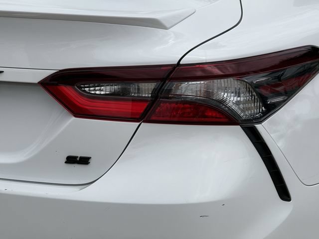 Used 2023 Toyota Camry SE w/ Convenience Package FWD image 5