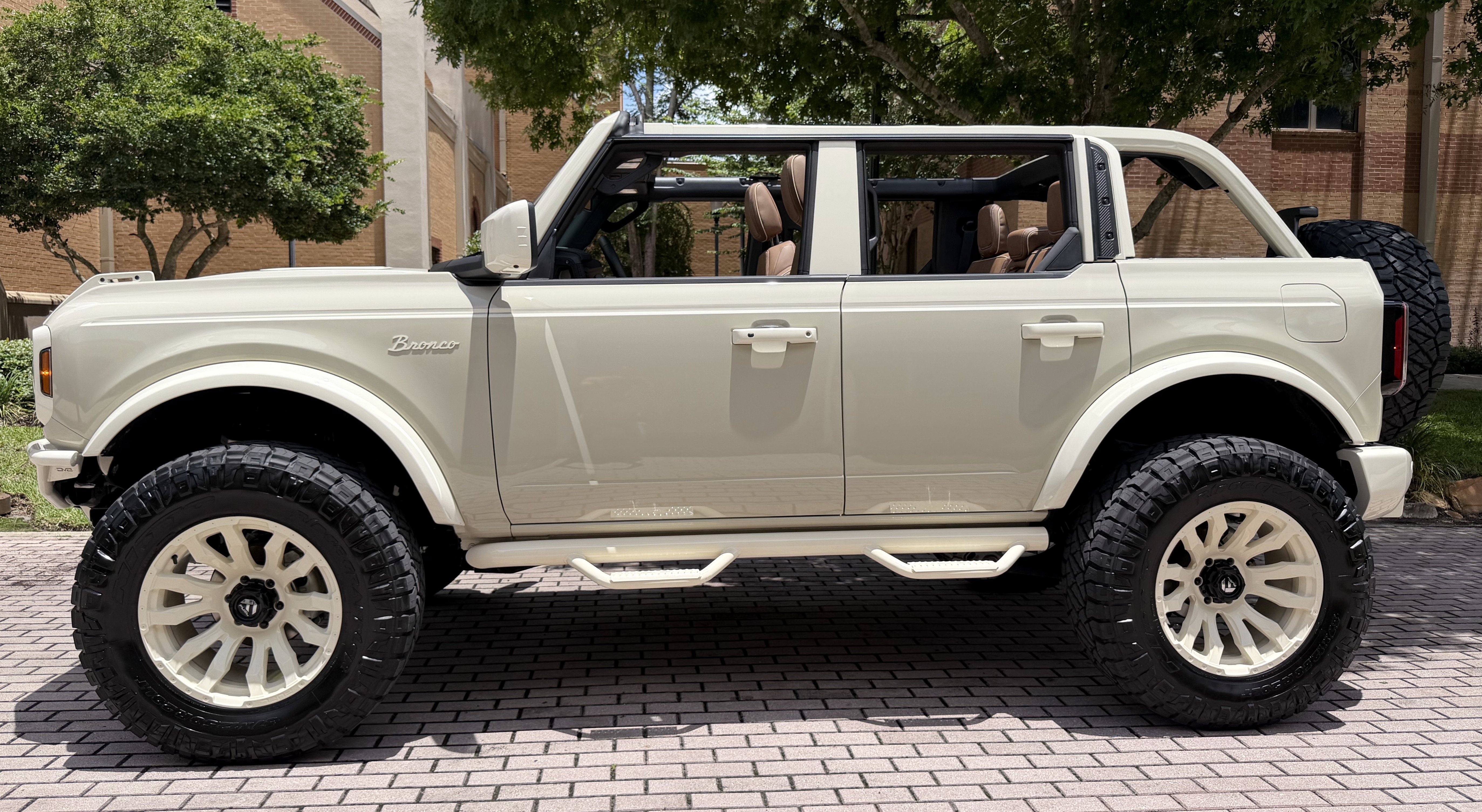 Used 2026 Ford Bronco Outer Banks AWD/4WD image 41